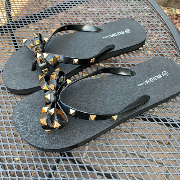 New Studded Flip Flops - Picture 4 of 4